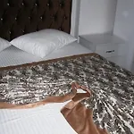 Rainbow Hotel 2*
