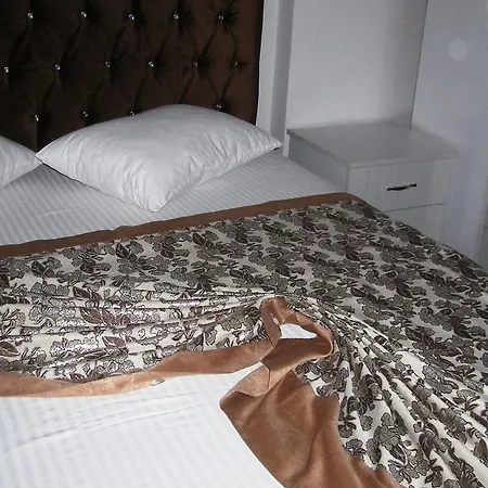 Rainbow Hotel 2*