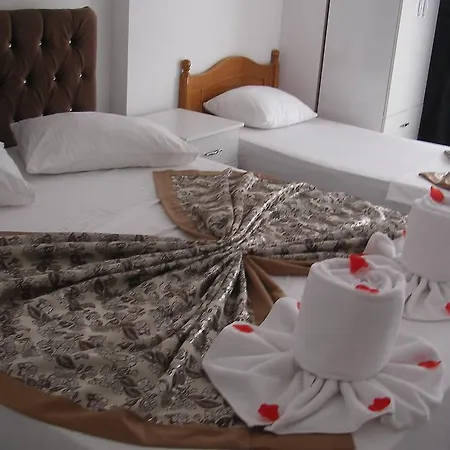 Rainbow Hotel 2*